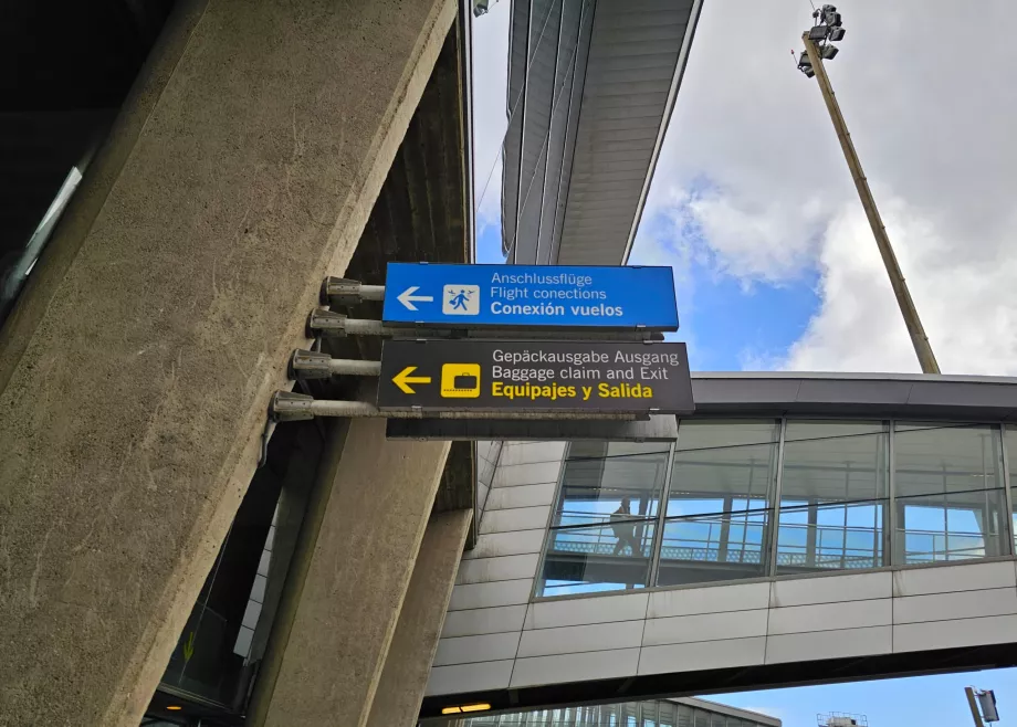 Transfer at Tenerife Norte Airport