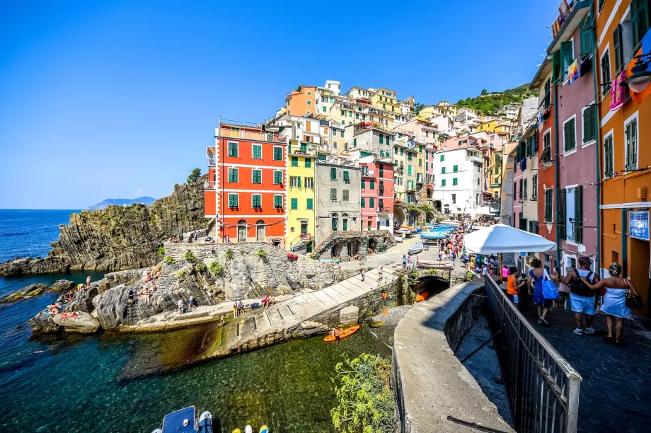 Riomaggiore from the port