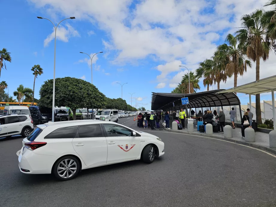 Taxi stand