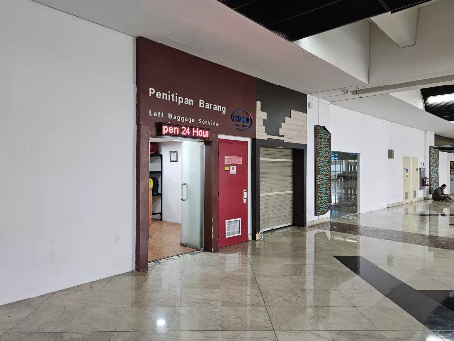 Baggage storage, Terminal 2