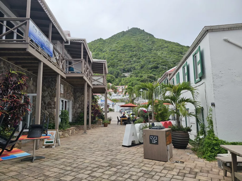 Windwardside Centre