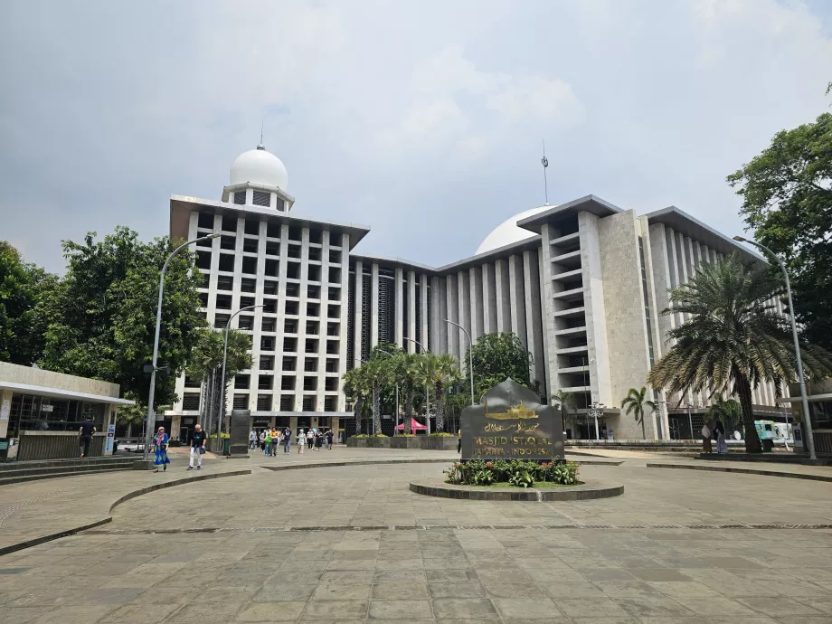 Istiqlal Mosque