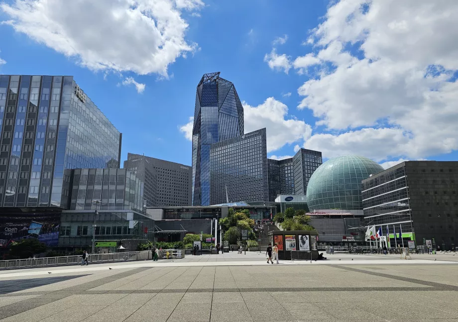 La Défense