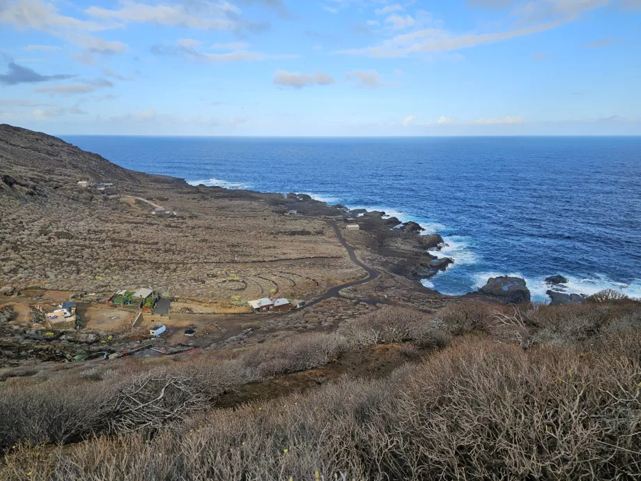 Landscape around Charco Manso