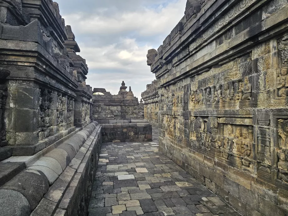 Decorations and reliefs, Borobudur temple