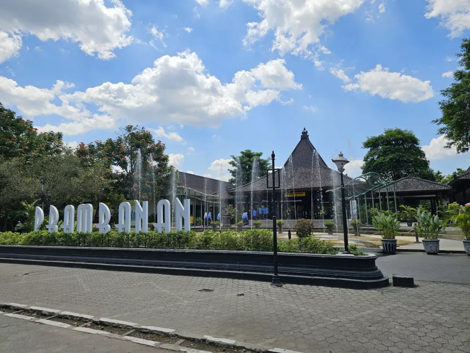 Entrance to the Prambanan area