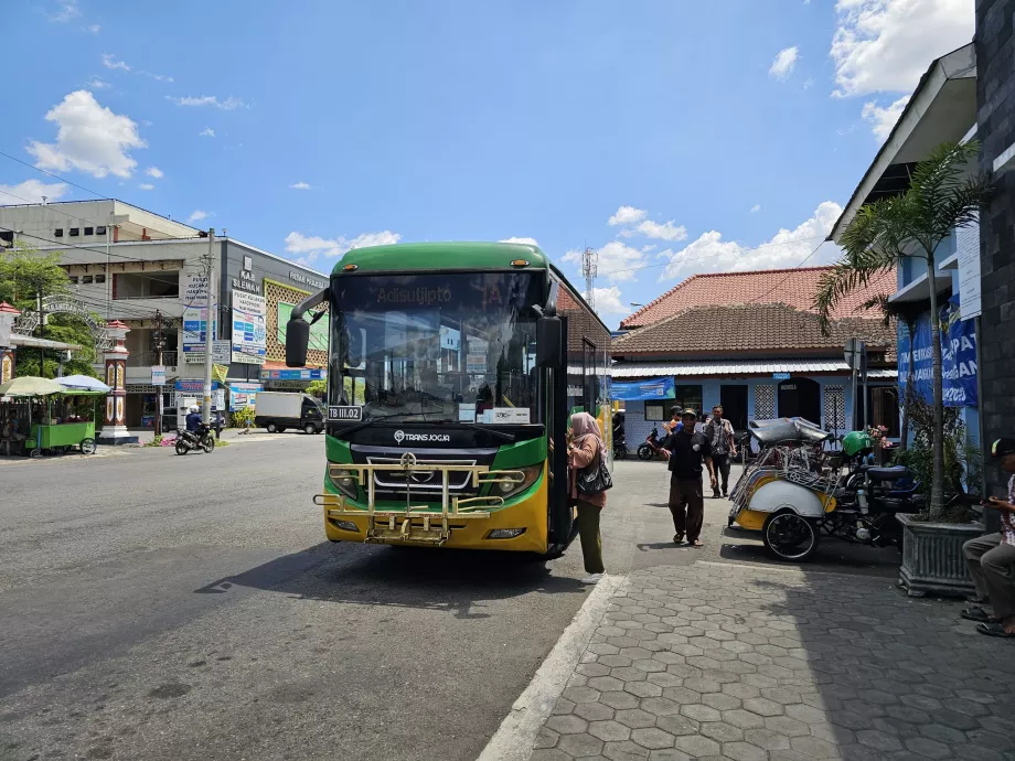 Prambanan stop