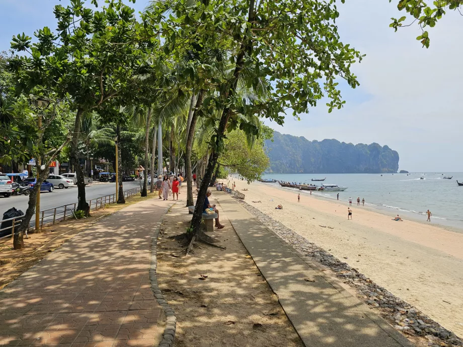 Ao Nang promenade and beach