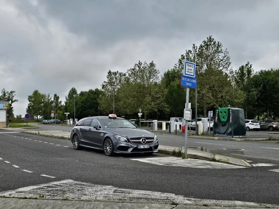 Taxi to Rodez Airport