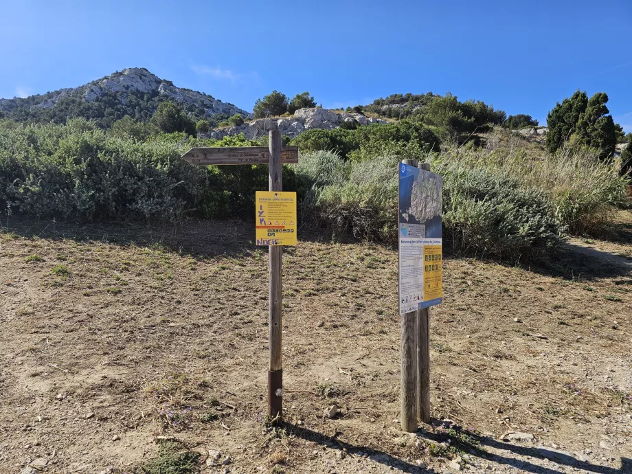 Marked routes around Marseille