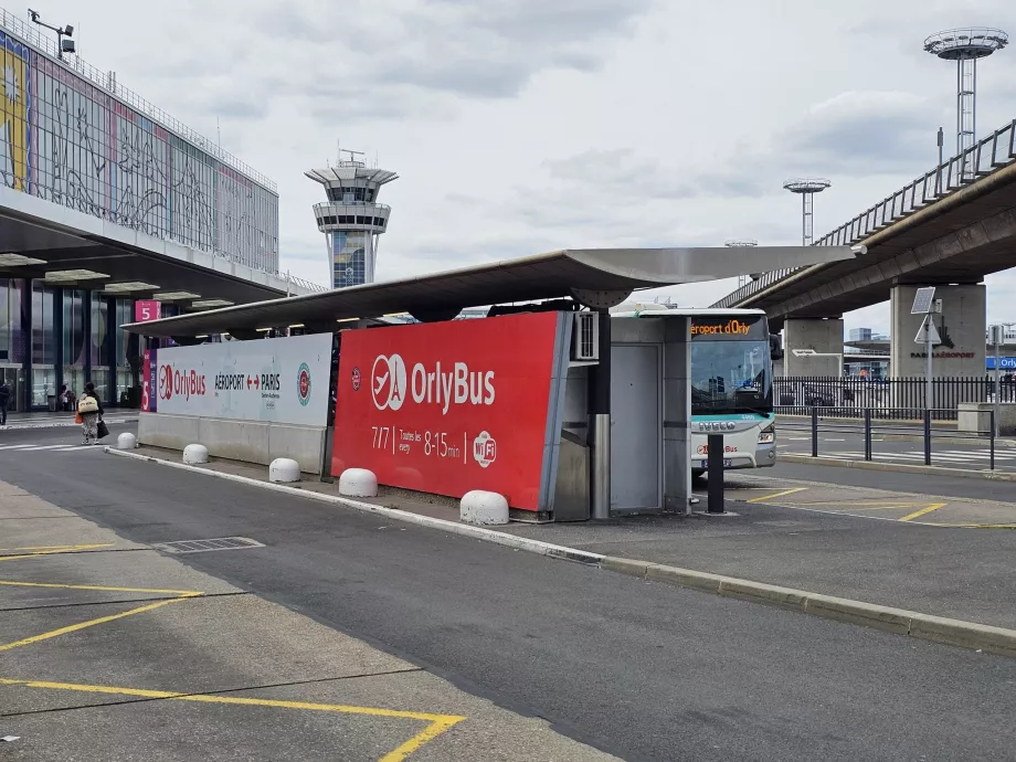 OrlyBus in front of Terminal 4