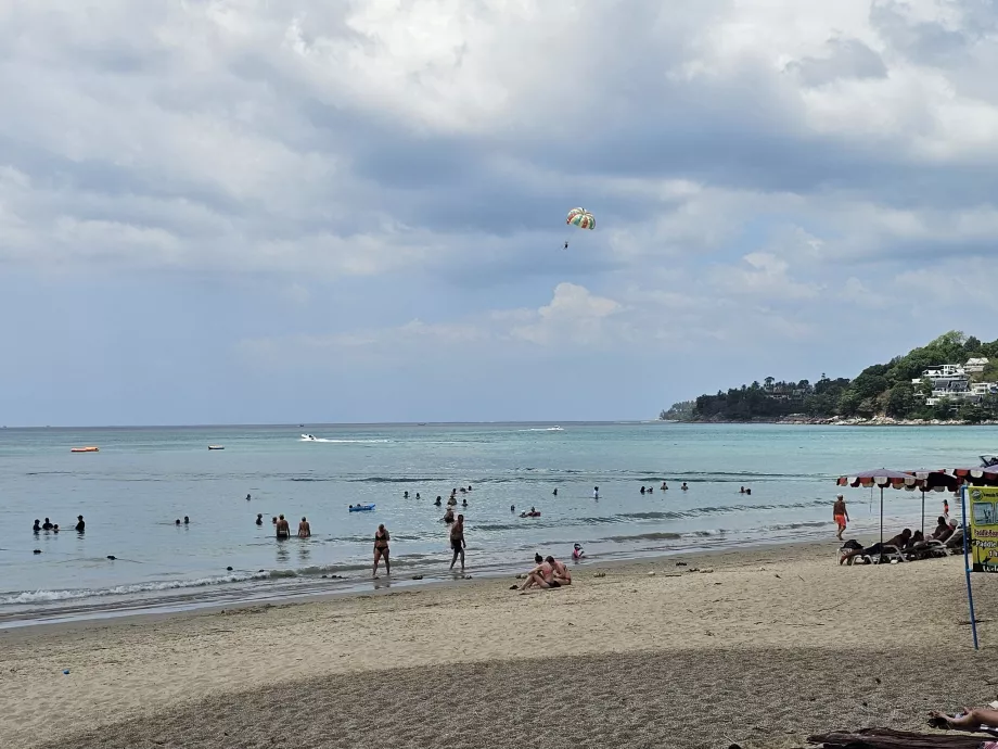 Parasiling, Kamala Beach