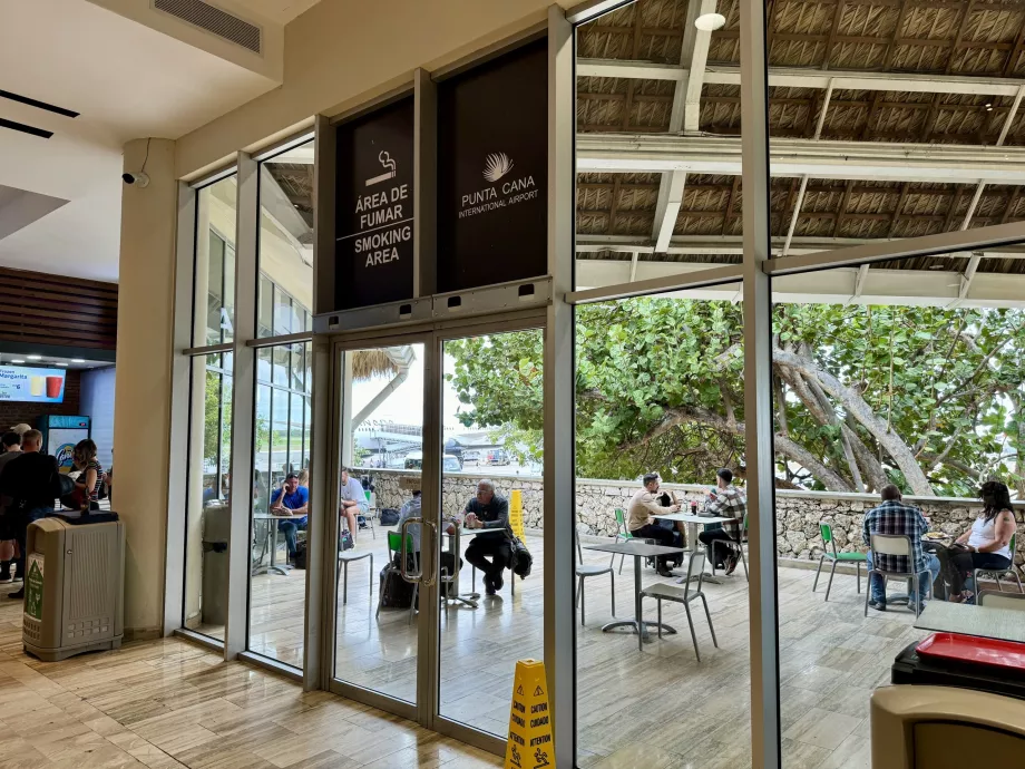 Outdoor smoking area in the departure hall