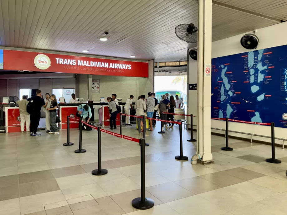 Check-in counters Trans Maldivian Airways