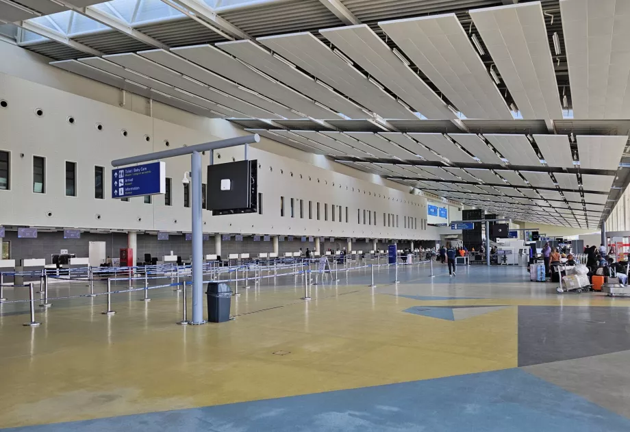 Terminal 3, check-in counters