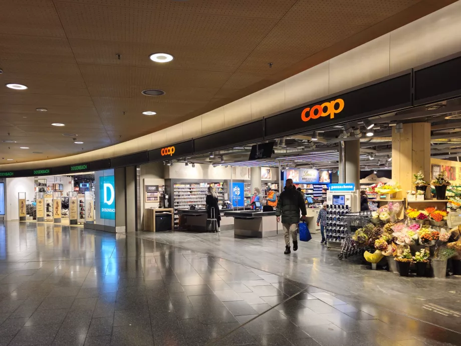 Coop near the train station, ZRH airport