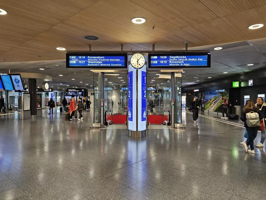 Entrance to the platform