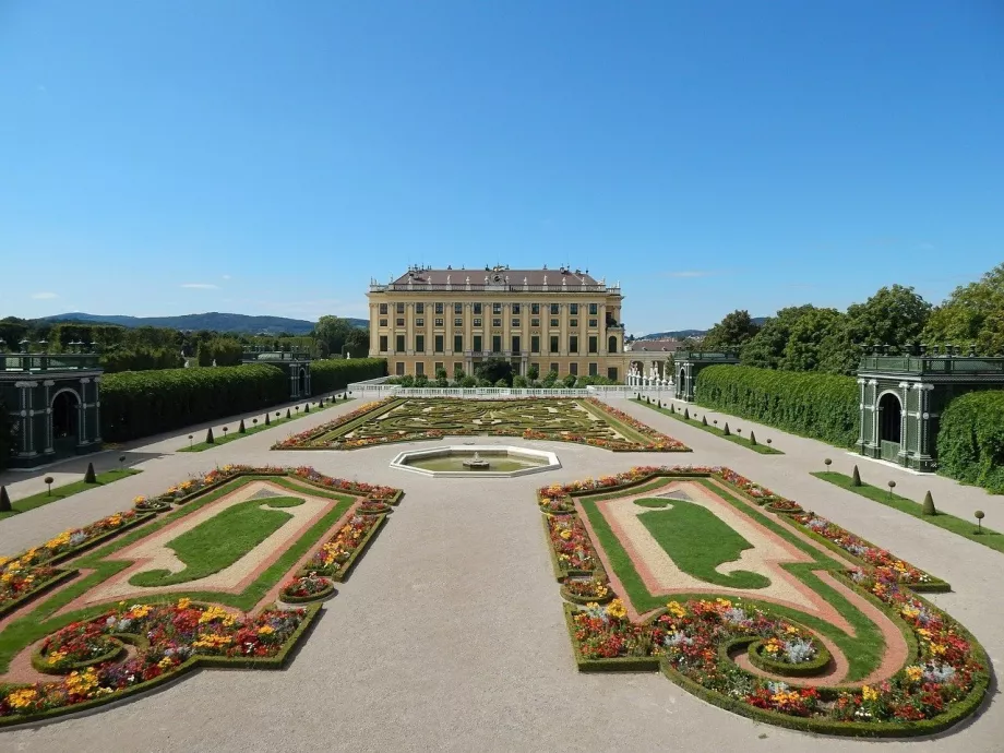 Schönbrunn Gardens