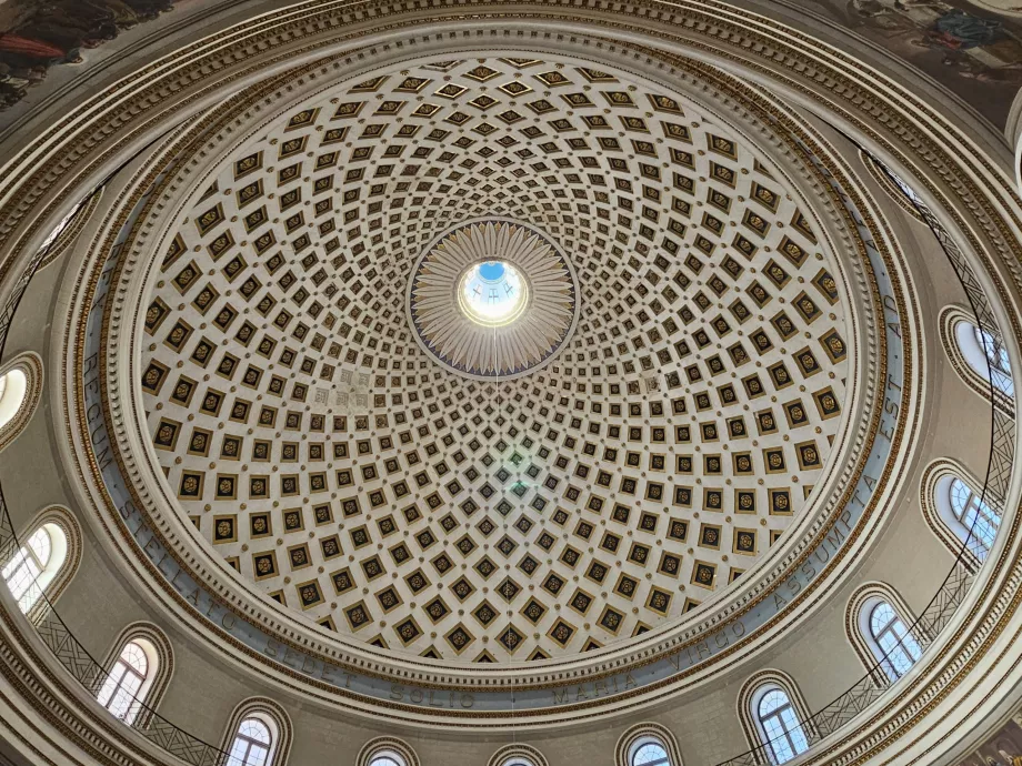 The dome of the rotunda of the Bridge