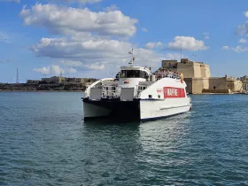 Ferry Valletta - Tri-City