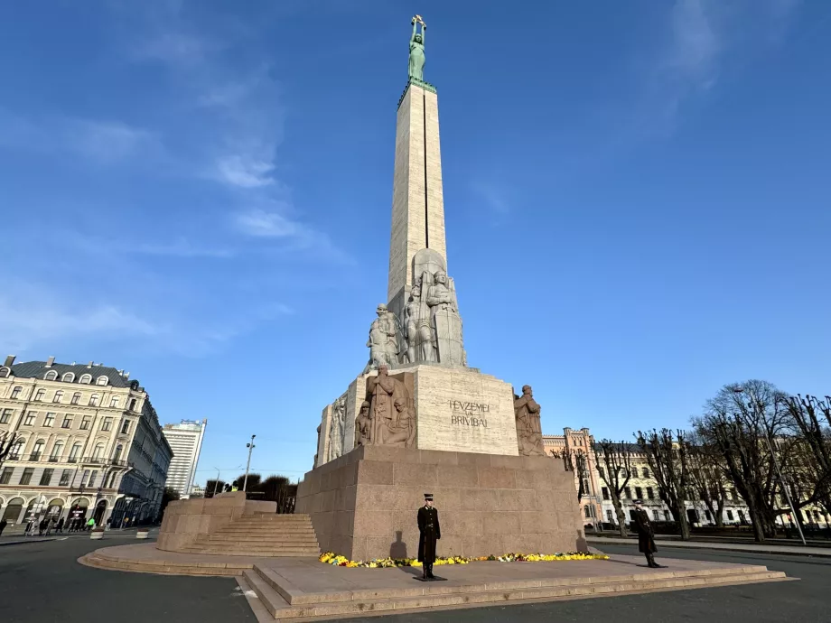 Monument to Freedom