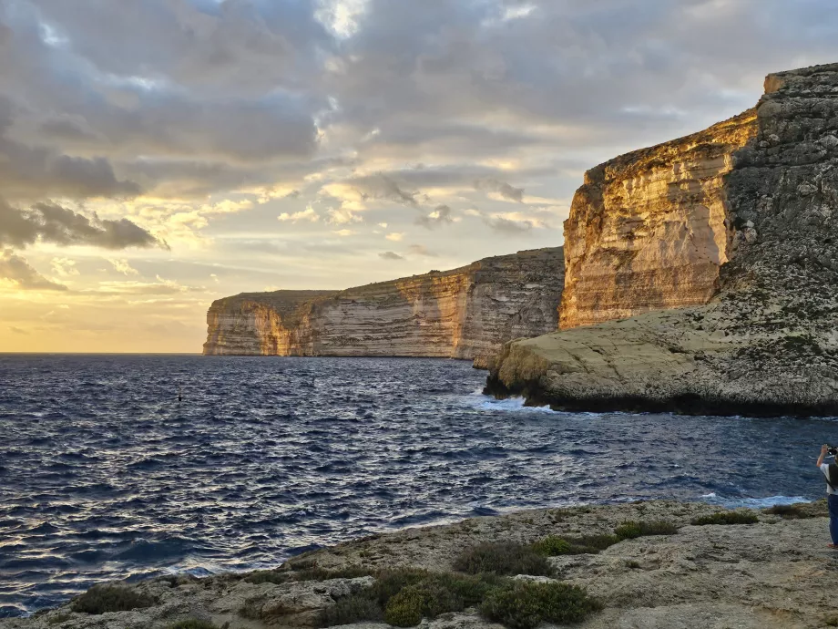 Xlendi cliffs