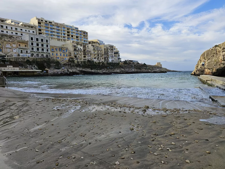 Xlendi beach