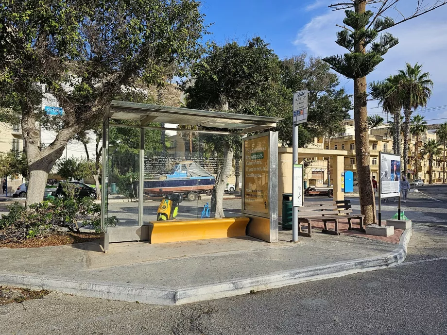 Xlendi bus stop