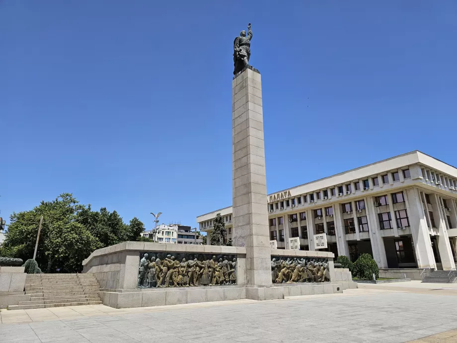 Alyosha Monument