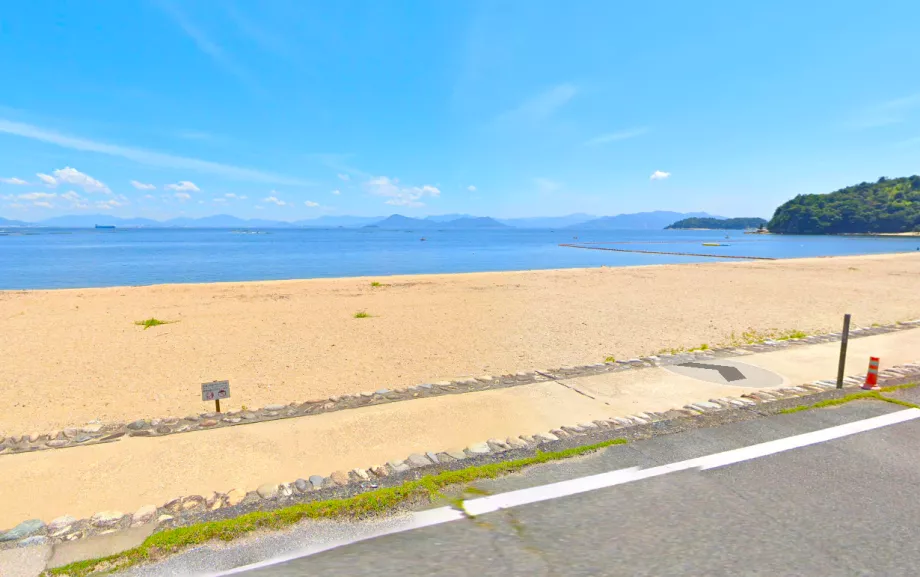 Tsutsumigaura beach