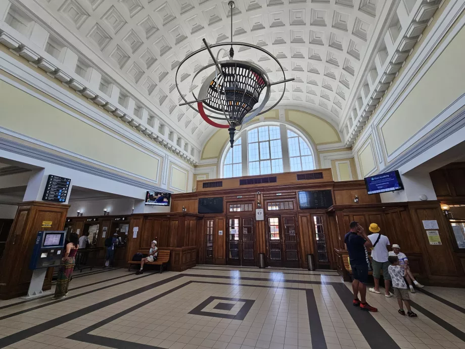 Burgas Railway Station