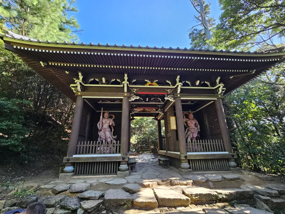 Walking route to Mount Misen