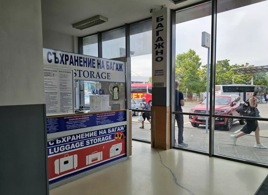 Luggage storage, bus station