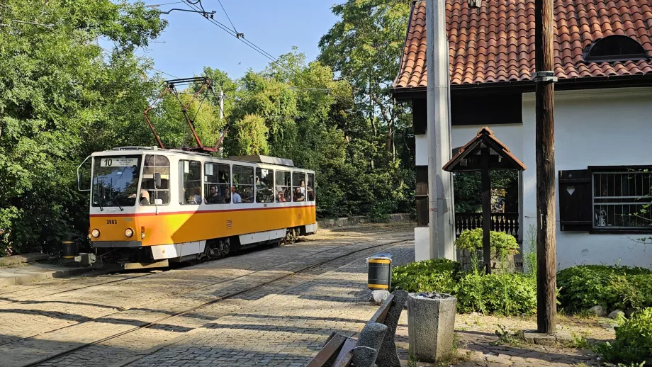 Tram in Varosha Park