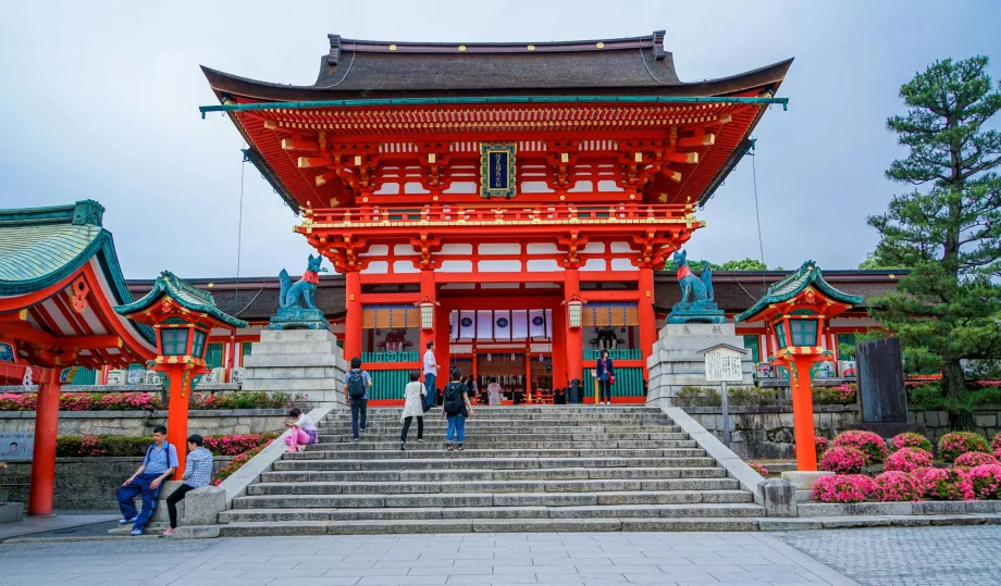 The main shrine of Fushimi Inari