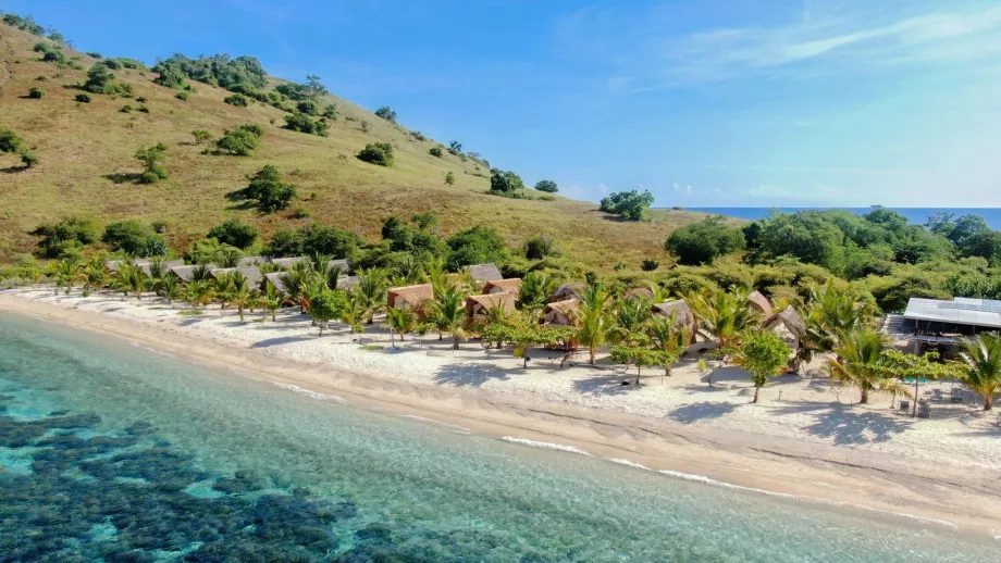 Pirate Island, Komodo Islands, Indonesia