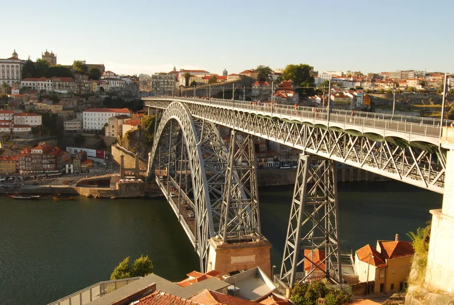 General view of the bridge