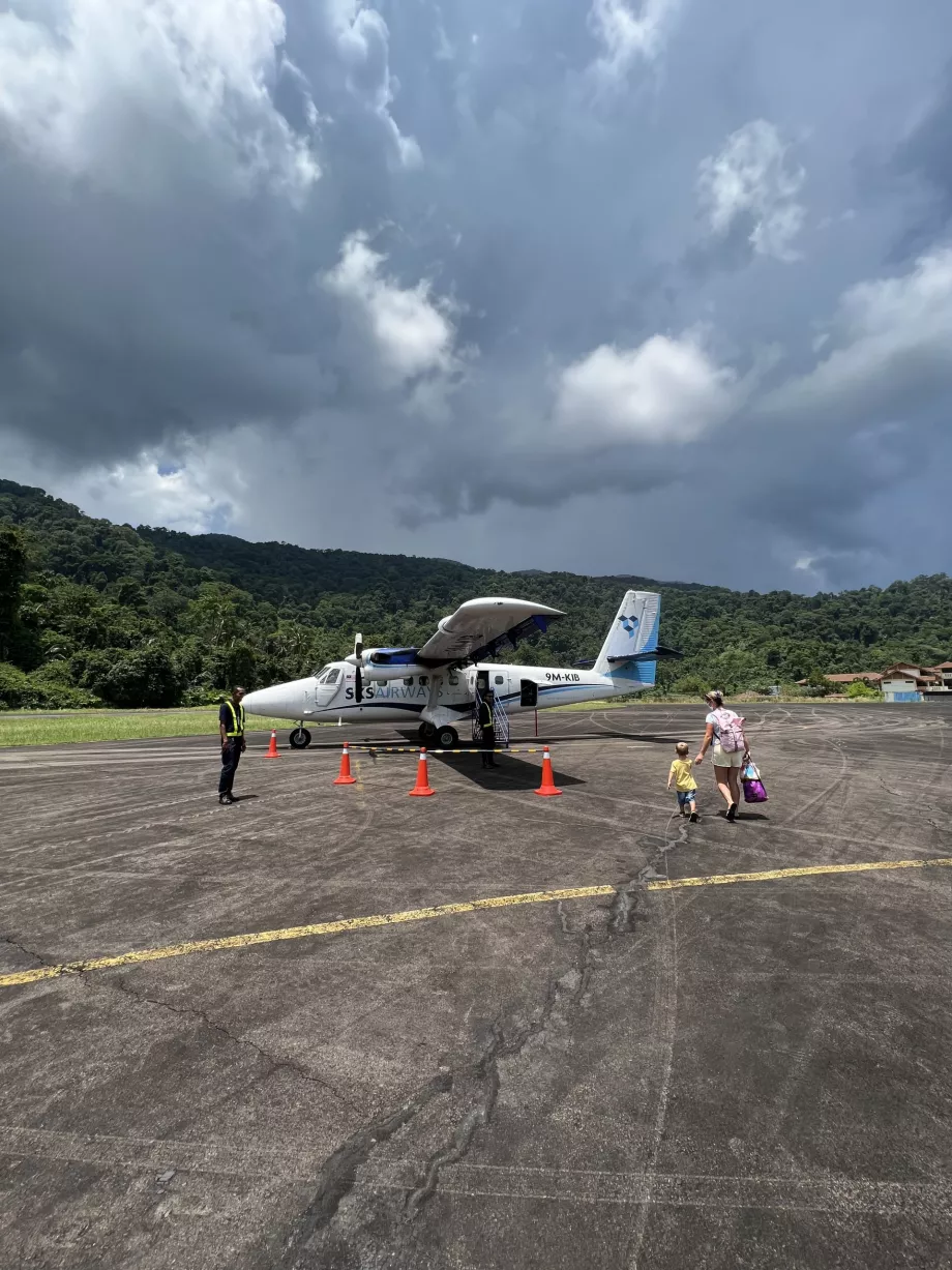 SKS Airways on Tioman